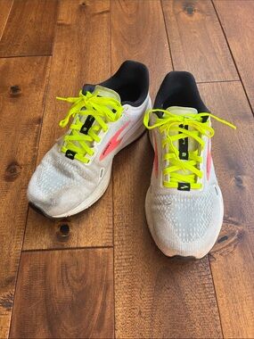 Brooks Launch 9 Running Shoes
